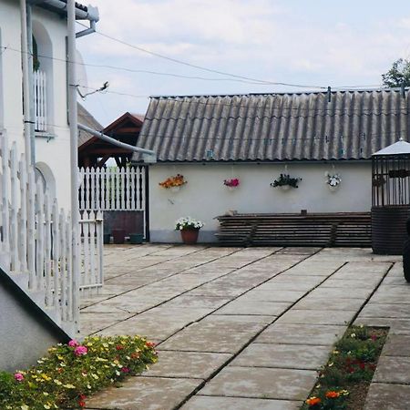 Садиба Анна - Термальні Води Косино Zapson Eksteriør bilde