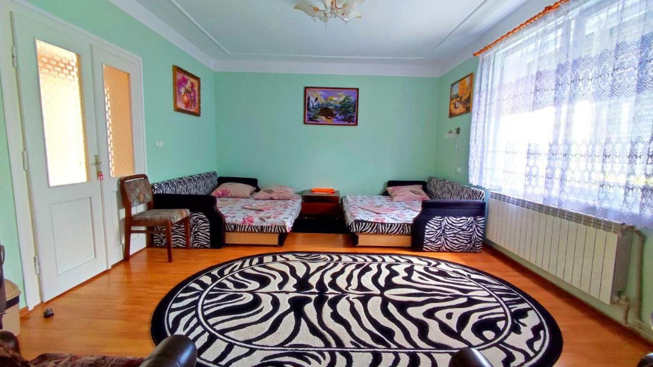 Садиба Анна - Термальні Води Косино Zapson Eksteriør bilde